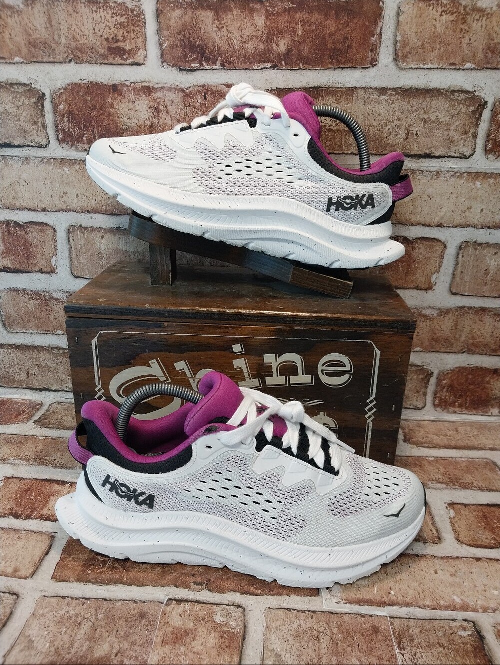 Pre-owned Hoka One One Kawana 2